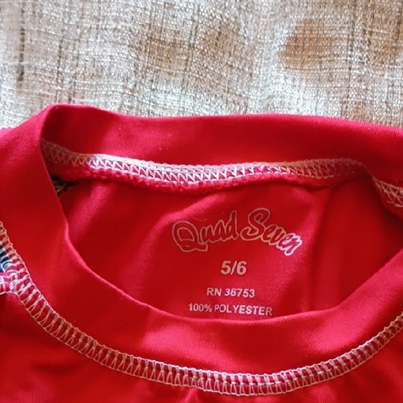 Wave Rider Red Shark Kids Rashguard - Picture 2 of 3